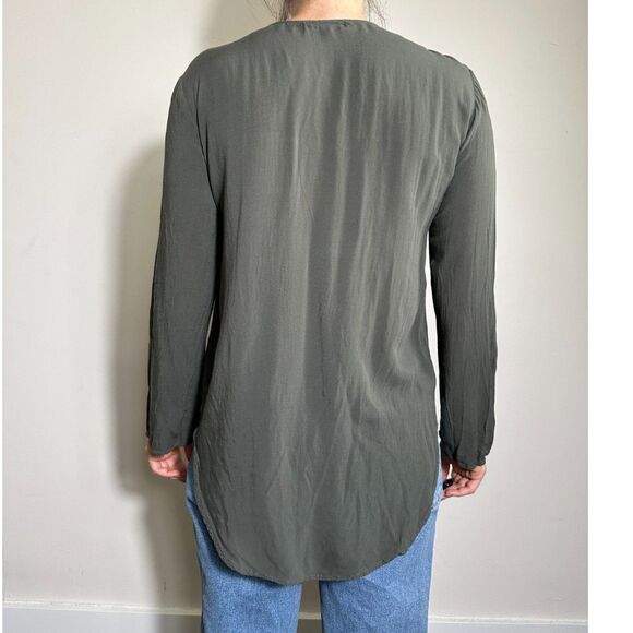 Anthropologie Cloth and Stone Front Tie Green Oversized Longsleeve Size Medium - Picture 2 of 5